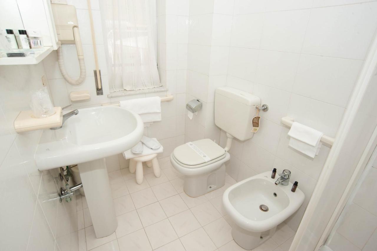 Hotel Posta Dependance Chianciano Terme Εξωτερικό φωτογραφία